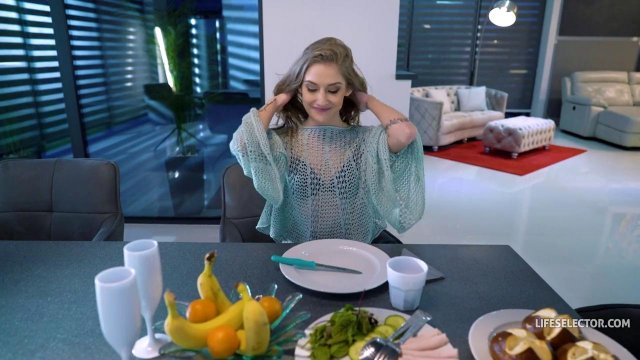 Превью Гибкая спортсменка разминается на члене друга № 36535