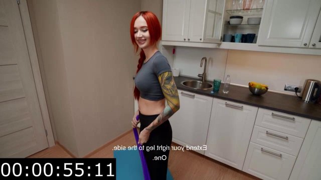 Превью Парень жарит рыжую подругу боком и как только захочет № 36672