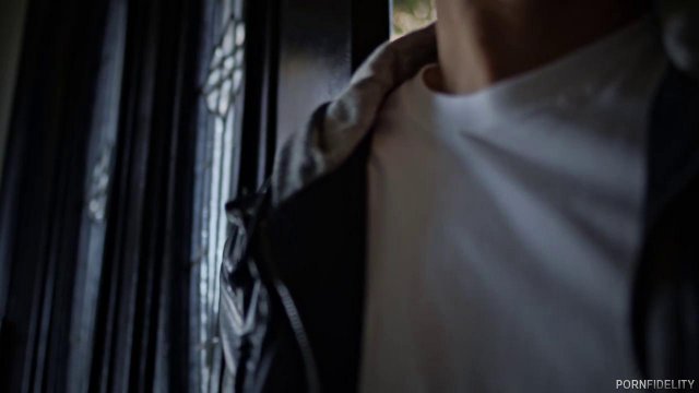 Превью Сучка получила член между сисек и в сочную письку № 36687