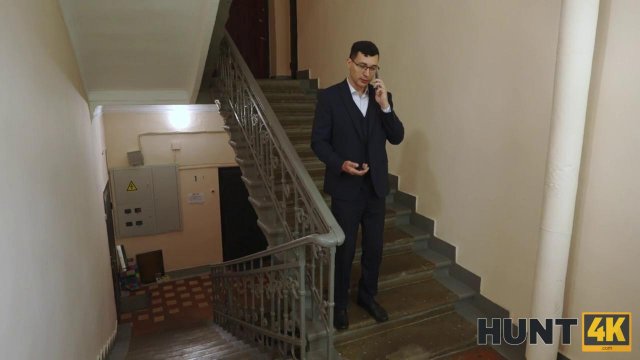 Превью Жену трахает кредитор за долги мужа № 41581