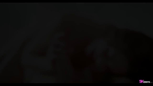 Превью Красиво трахает стройную девку после куни № 41631