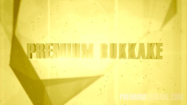Превью Кончили в рот брюнетке для сочного буккаке № 41849