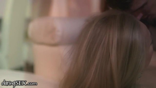 Превью Брюнет жестко сунул до яиц толстый член и получил море удовольствия от подружки № 4647